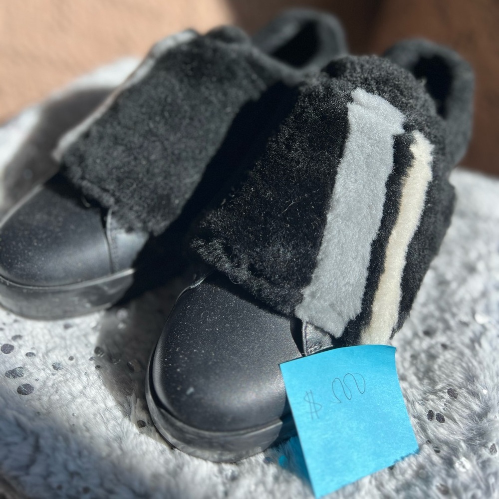 Preloved Prada Sneakers with faux fur. Size 38. Color Back and gray.